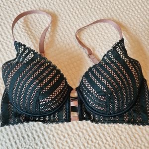 32C Victoria's Secret Bra